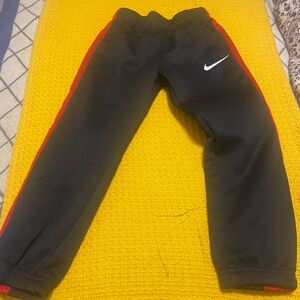 Nike Thermal Fit Athletic Pants